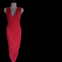 Elegante vestido rojo image