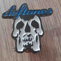 Pin de Deftones image
