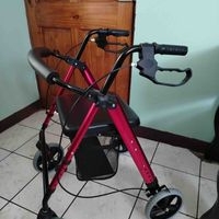 Andador plegable con asiento image