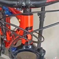 Se vende bicicleta Scott #29 talla L 3 x 9 frenos hidráulicos el estado excelente recién hecho mantenimiento image