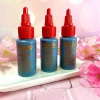 Goma para pestañas tapa roja salón pro image