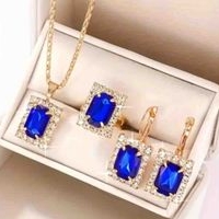 Juego de joyería con piedras azules image