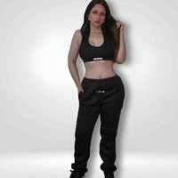 Conjunto deportivo negro image