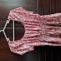 Blusa floral de manga corta image