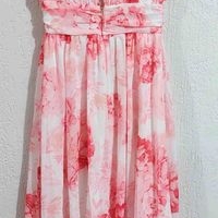 Vestido floral sin mangas image