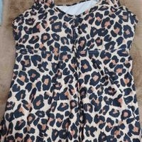Blusa de tirantes estampado leopardo talla xl, también le queda a L image