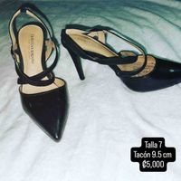 Zapatos de tacĂłn Christian Siriano image
