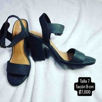 Sandalias de tacĂłn alto image