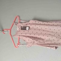 Blusa sin mangas de lunares image