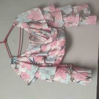 Blusa floral de manga larga image