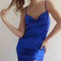 Vestido azul con tirantes image