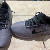 Tenis Nike deportivos originales talla 10.5(44) image