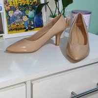 Zapatos de tacón beige image
