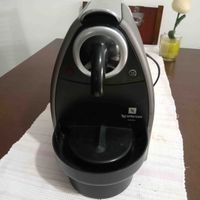 Cafetera Nespresso Essenza image