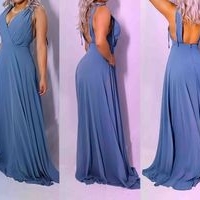 Vestido largo azul sin espalda image