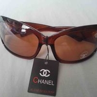 Gafas de sol cafés Chanel de mujer image