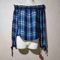 Blusa de cuadros azul image