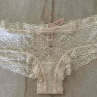 Panty de encaje Victoria's Secret image