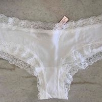 Panty de encaje Victoria's Secret image