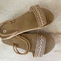 Sandalias de yute con diseño bordado image