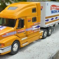 Volvo escala 1/64 marca PEM. image