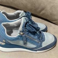 Tenis azules altas 39-40 image