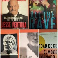Colección de libros variados image