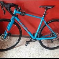 Bicicleta Fuji de ruta image
