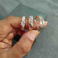 Trío de anillos de matrimonio plata 925 con detalle en oro con circonitas tallas 7 mujer y hombre 9 (únicos) image