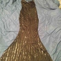 Vestido de noche con lentejuelas image