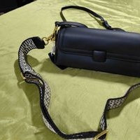 Bolso de hombro negro image