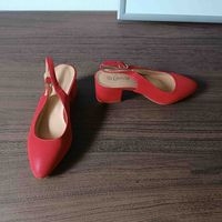 Zapatos De Tacón Bajo Rojos Nuevos Talla 37 image