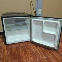 Mini refrigerador compacto image