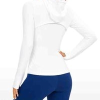 Sudadera deportiva blanca image