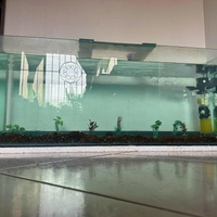 Acuario de vidrio con filtro, 65 galones. image