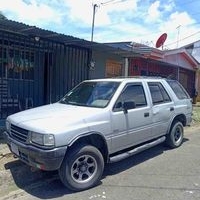 Izuzu Rodeo modelo 93 4x4 manual 3200 cc,se vende o se cambia x carro automático. image