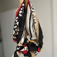 Pañoleta Estampada image