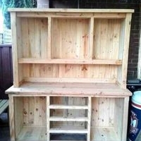 Mueble de madera rústico image