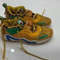 Tenis Adidas basket image