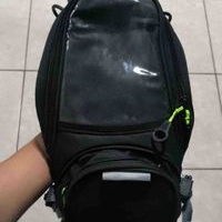 Bolso deportivo de moto impermeable image