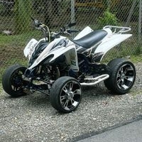 Cuatrimoto Yamaha deportiva image