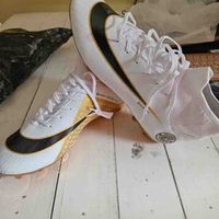 Tacos de fútbol blancos image